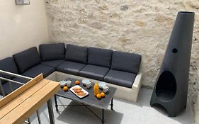 Sur La Terrasse